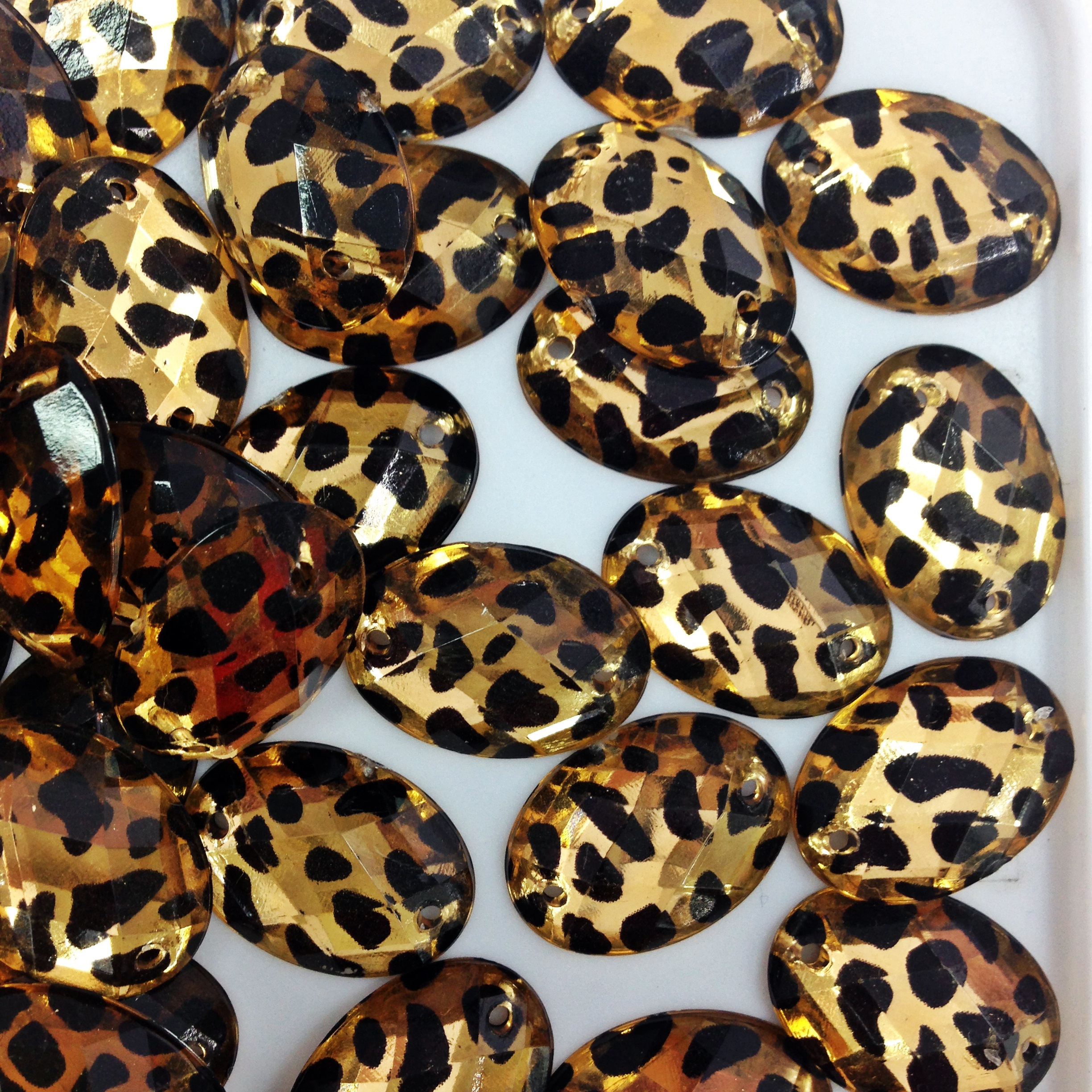 Овал Leopard (синтетическое стекло)