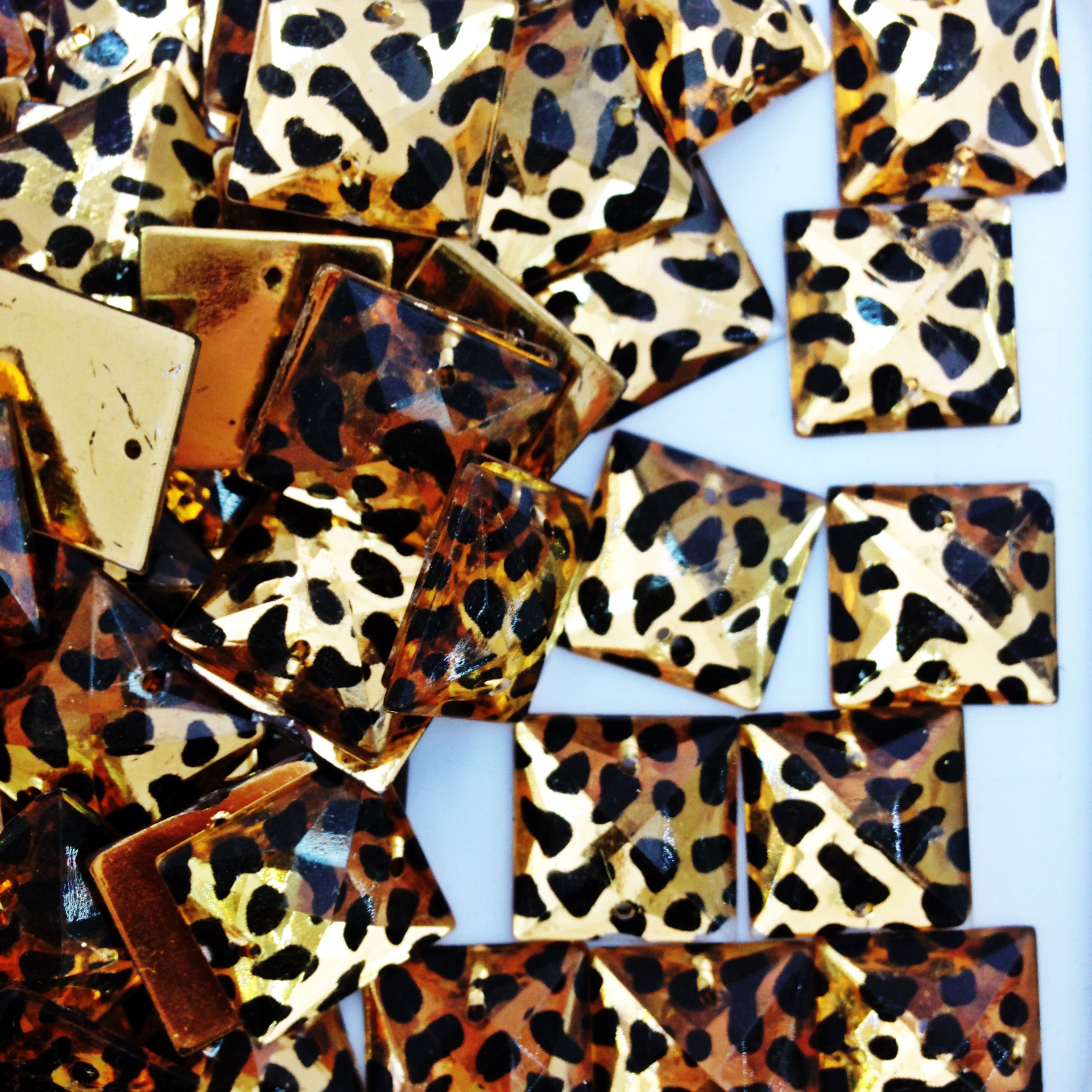 Квадрат Leopard (синтетическое стекло)