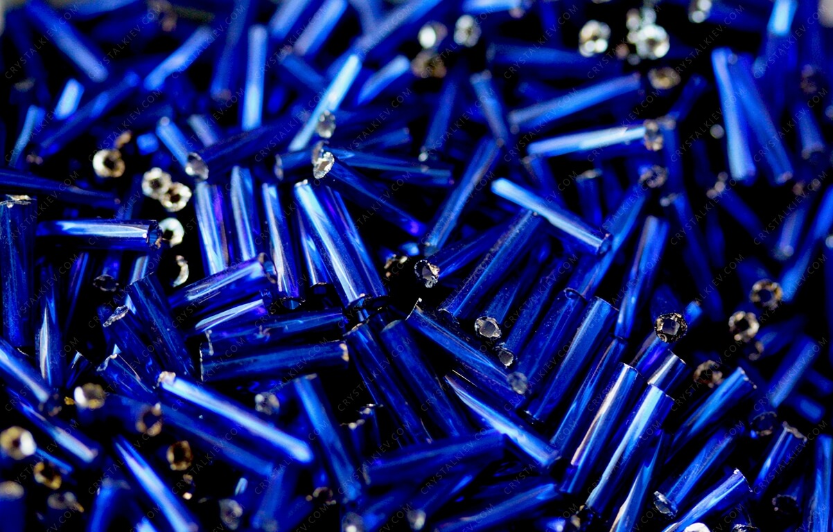 Стеклярус Cobalt кручений 9.0mm